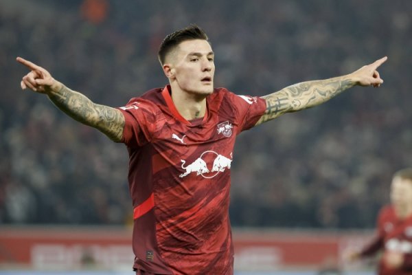 Reporter: Arsenal is determined to sign Sesco, and the total cost will exceed 80 million euros