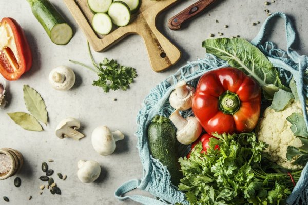 Which one is healthier, whether it is raw or cooked? Does hot and cooking affect the nutritional value?