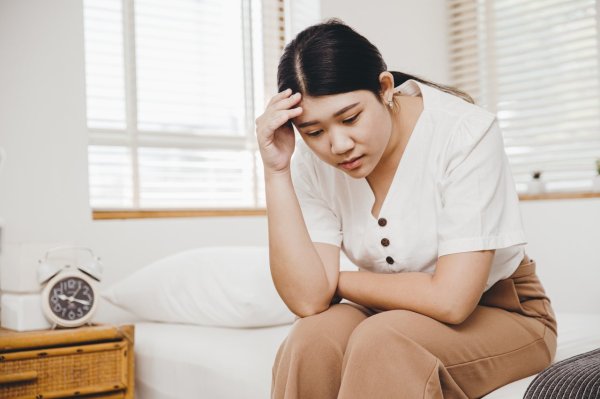 A landlord family? After getting married, I moved to my in-laws  house to be a maid! She was forced to kneel down and pour water, and wanted to be a stranger to her biological mother