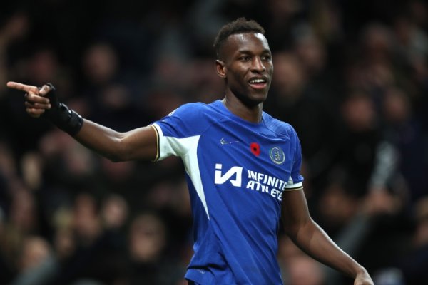 Reporter: Manchester United is not pursuing Jackson at present, and only if there are major changes in trading conditions can they take action.