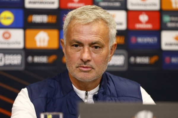 President Fenerbahce: Mourinho is one of the most boring people in the world and doesn t talk about anything but football