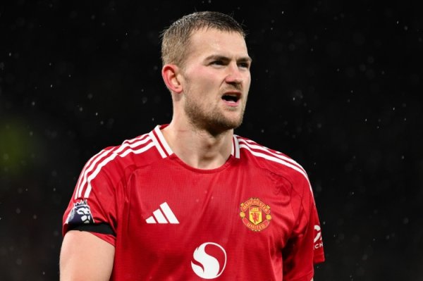 Mannwan: This season is crucial to De Rigt s future and he will be evaluated by the club