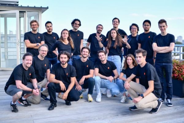 ASML invests Mistral AI has risen to its largest shareholder, striving to protect the ownership of European AI (update)